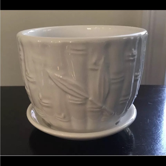 Flower Pot 4 Inch Cylinder Ceramic with connected saucer White (1 Pot) New - Picture 1 of 4